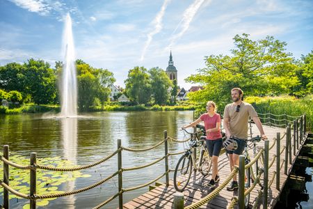 Radfahrer in Rheda-Wiedenbrück am Emssee, Erfolgskreis Gütersloh