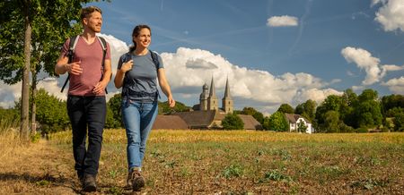 Wandern zur Sehenswürdigkeit Abtei Marienmünster